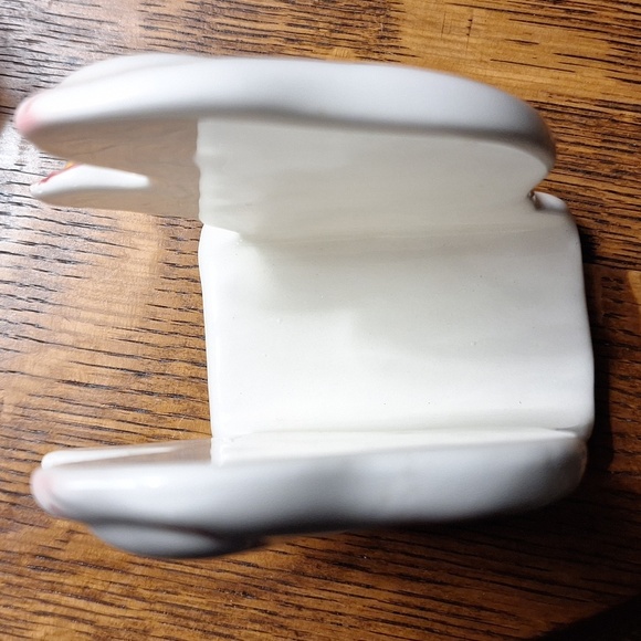 Vintage 1983 Avon Bunny Rabbit Salt and Pepper Shakers-Napkin Holder - Picture 5 of 9